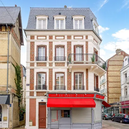 Lovely Sea By Les Maisons De Charloc Homes * Trouville-sur-Mer